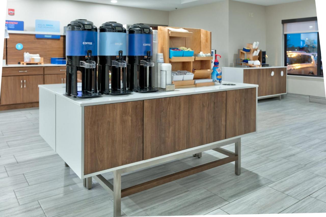 Holiday Inn Express Hotel & Suites Shakopee By Ihg Экстерьер фото