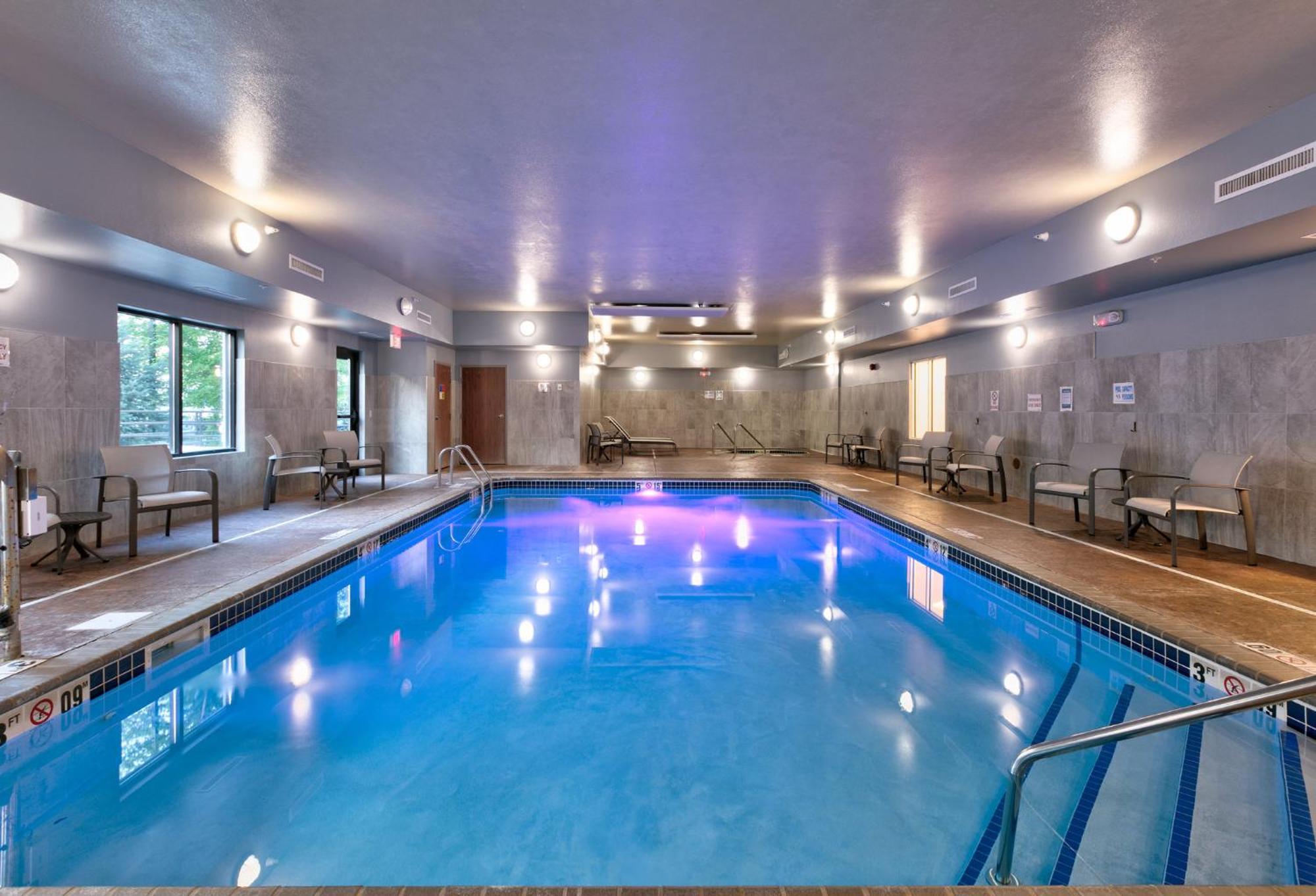 Holiday Inn Express Hotel & Suites Shakopee By Ihg Экстерьер фото