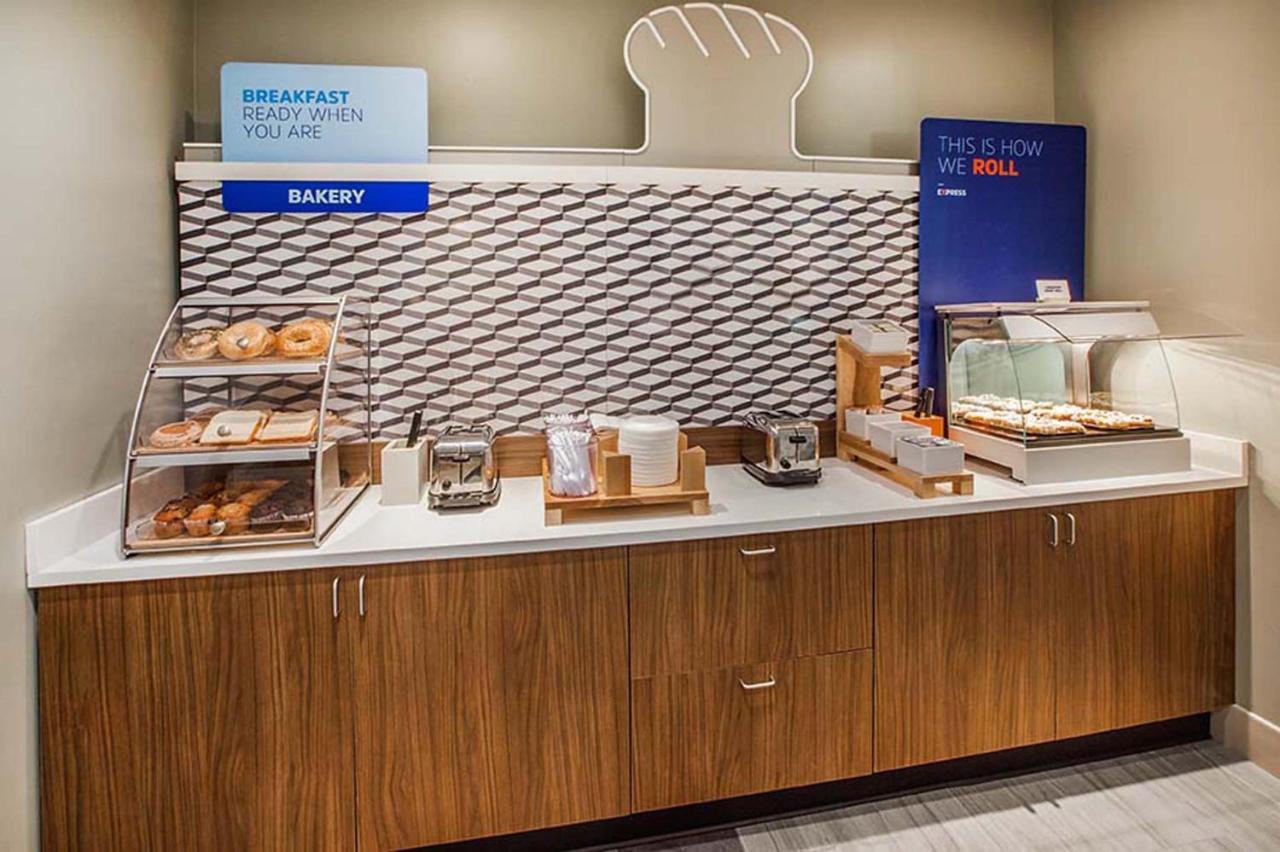 Holiday Inn Express Hotel & Suites Shakopee By Ihg Экстерьер фото